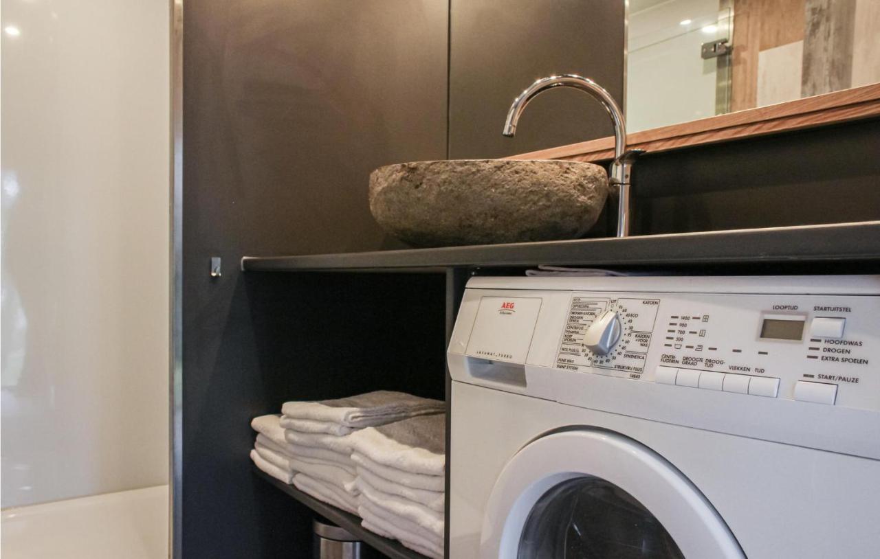 Weleveld 2 Bedroom Nice Home In Bornerbroek מראה חיצוני תמונה
