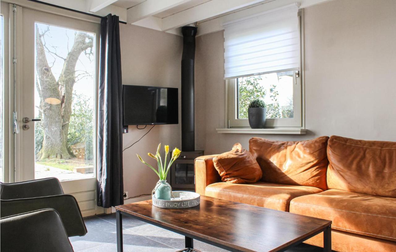 Weleveld 2 Bedroom Nice Home In Bornerbroek מראה חיצוני תמונה